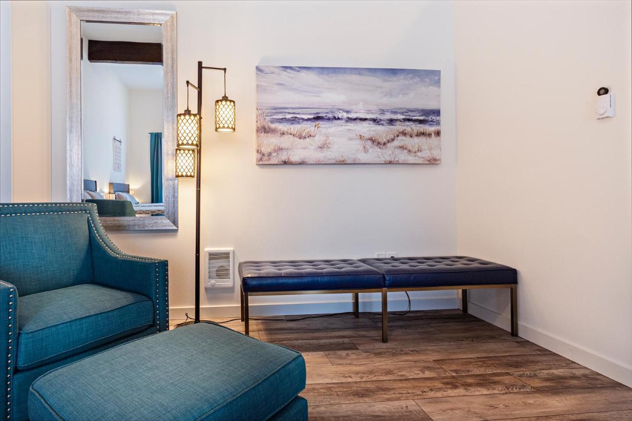 Unique Stylish Place Downtown Monroe! #104 Apartment Monroe